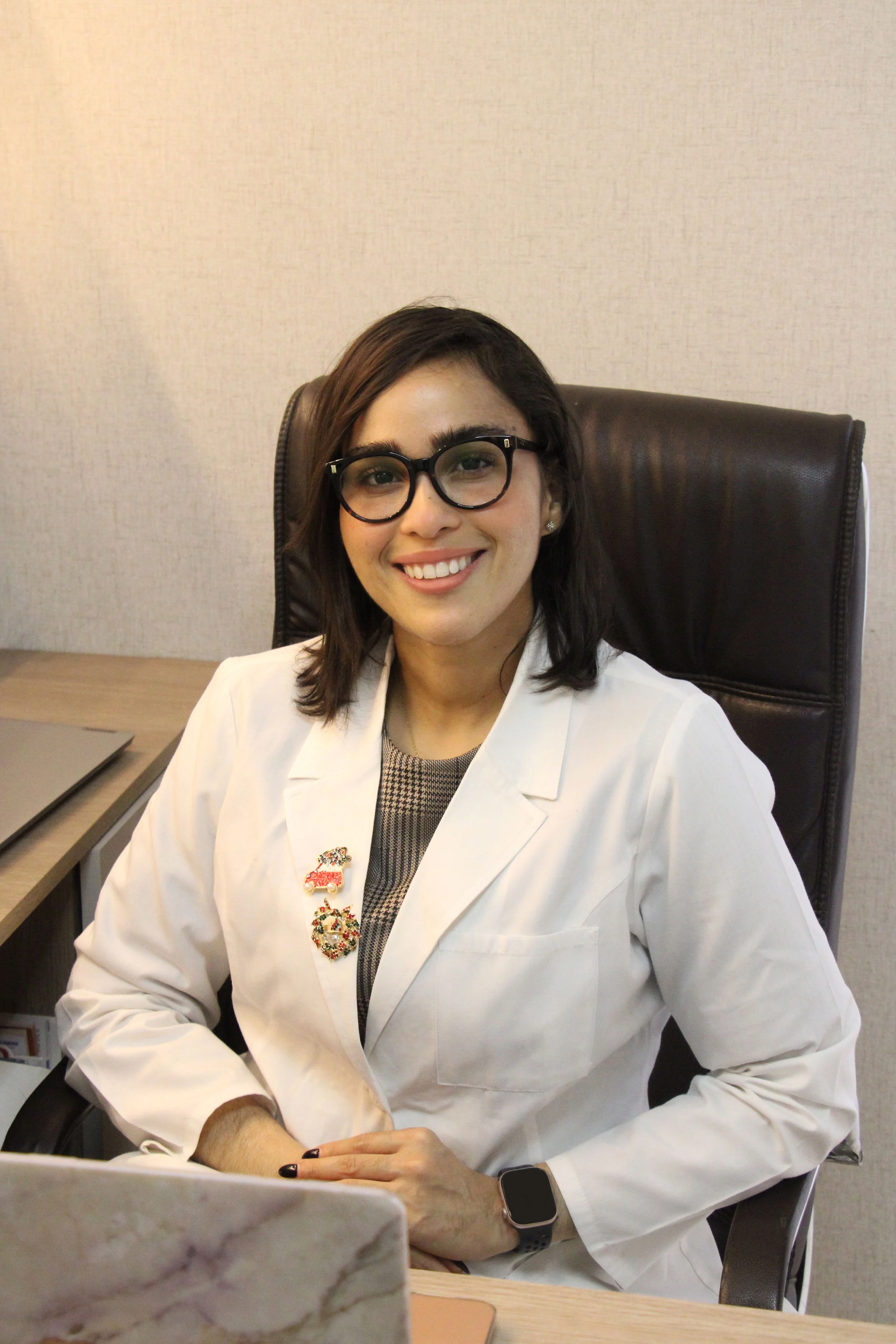 Dra. Ana Luz Bernabe Lebron, Cirujana Ortopédica en Santo Domingo